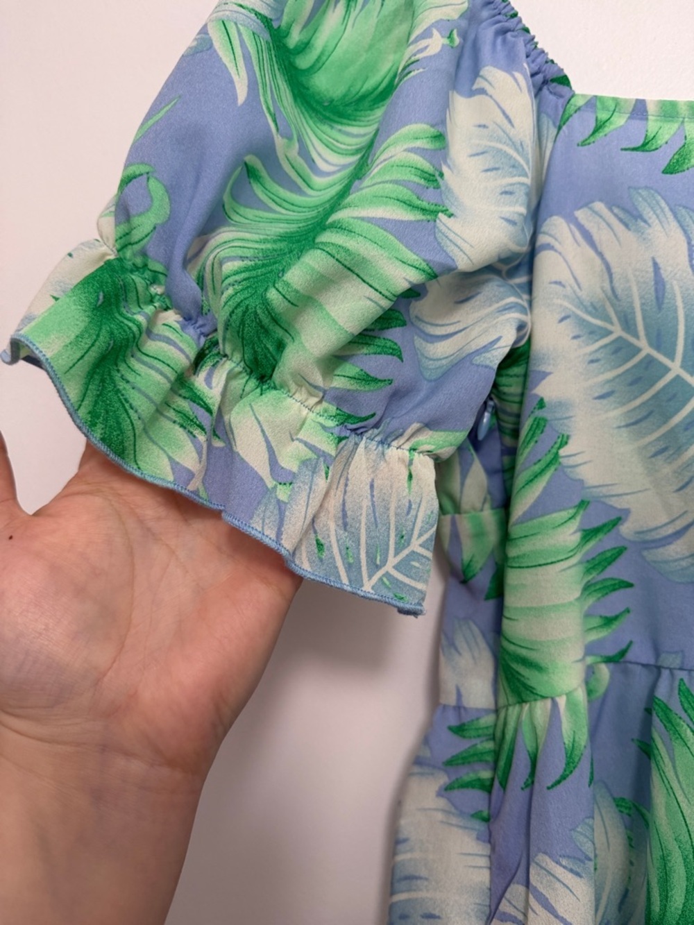 Missguided Blue and Green Tropical Leaf Mini Dress with Puff Sleeves - Picture 10 of 10